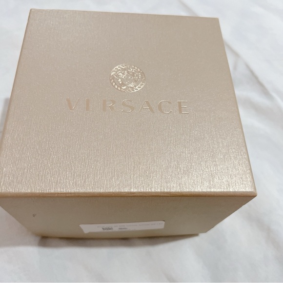 Versace Tan and Cream Watch - Picture 4 of 7